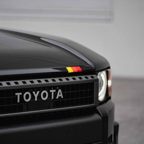 Toyota Land Cruiser Grille Vinyl Stripe | '24 - Present